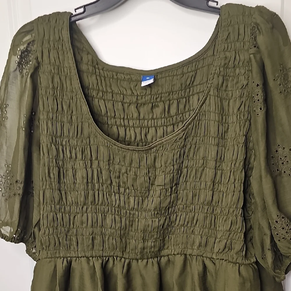 Old‎ Navy Women's Olive Green Peasant Top Size XL